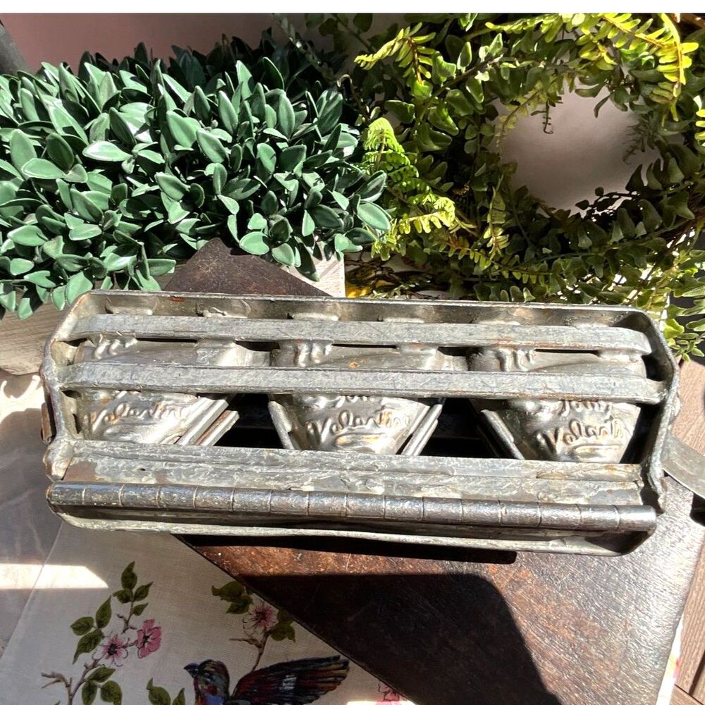 Hinged 3 heart Valentine's Day Antique Chocolate Mold; Aunt Charlotte's Candies